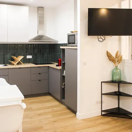 Apartment Comfortable Cocoon Close To Montmartre *