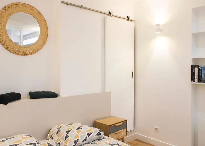 Comfortable Cocoon Close To Montmartre 아파트 파리