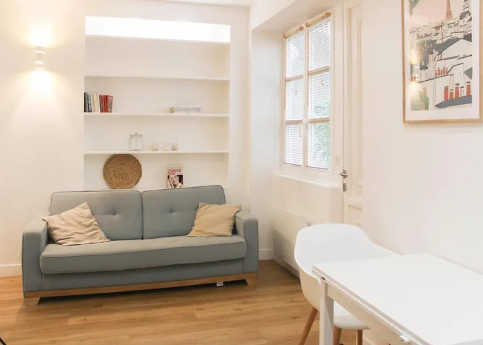 Comfortable Cocoon Close To Montmartre 아파트 파리