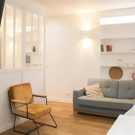 Comfortable Cocoon Close To Montmartre